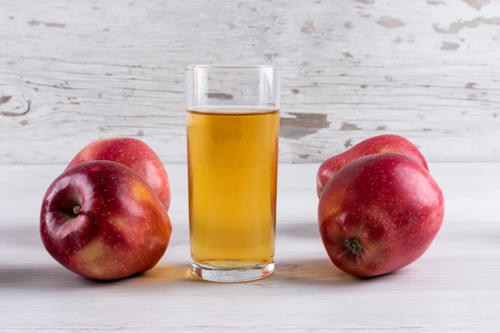 7 Reasons You Need to Drink Apple Cider Vinegar Every Night Before Bed